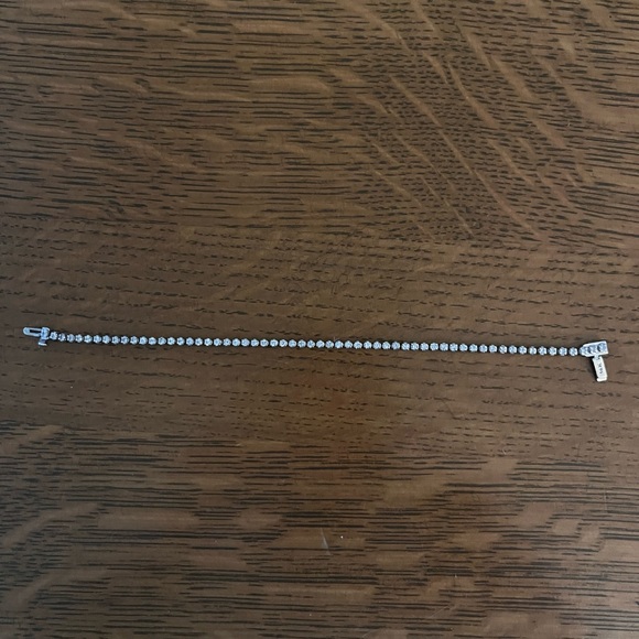 Kay Jewelers 2 carat diamond Tennis Bracelet 14k white gold. - Picture 2 of 8